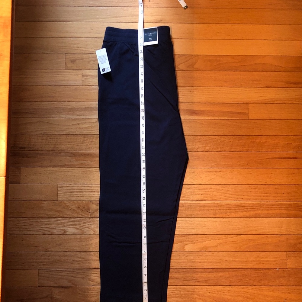 NEW with tags. Navy blue petite XL pants.